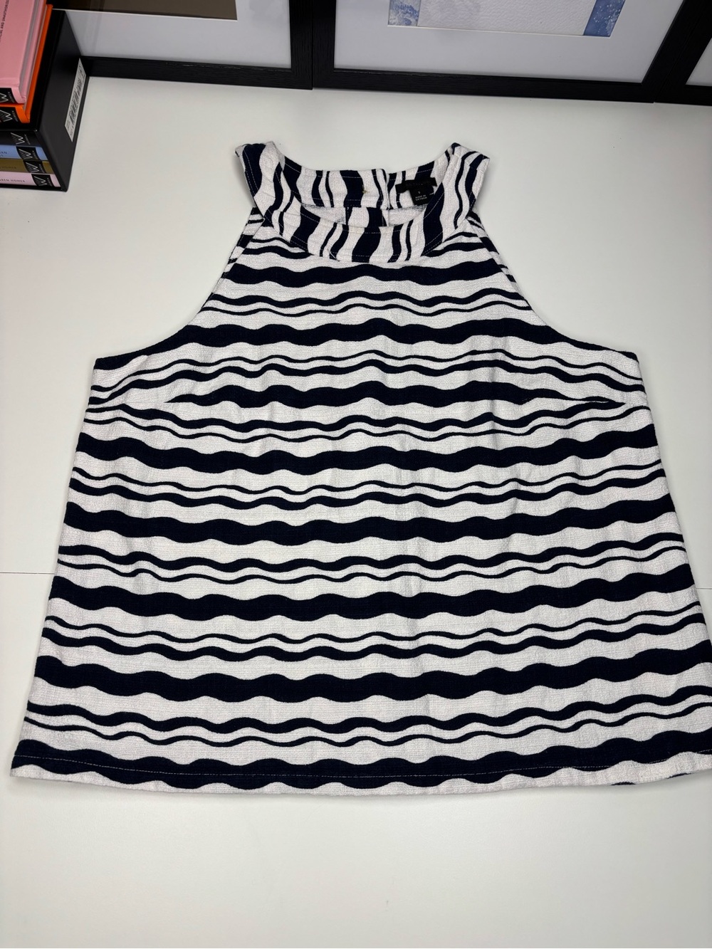 Ann Taylor Wave Print Halter Top Sleeveless Blouse Sz S Summer 2023 EUC Coastal